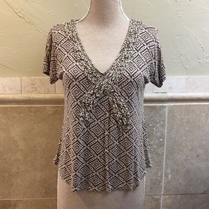 C.Keer Anthropologie Gray Ivory Sleeve Viscose Tee